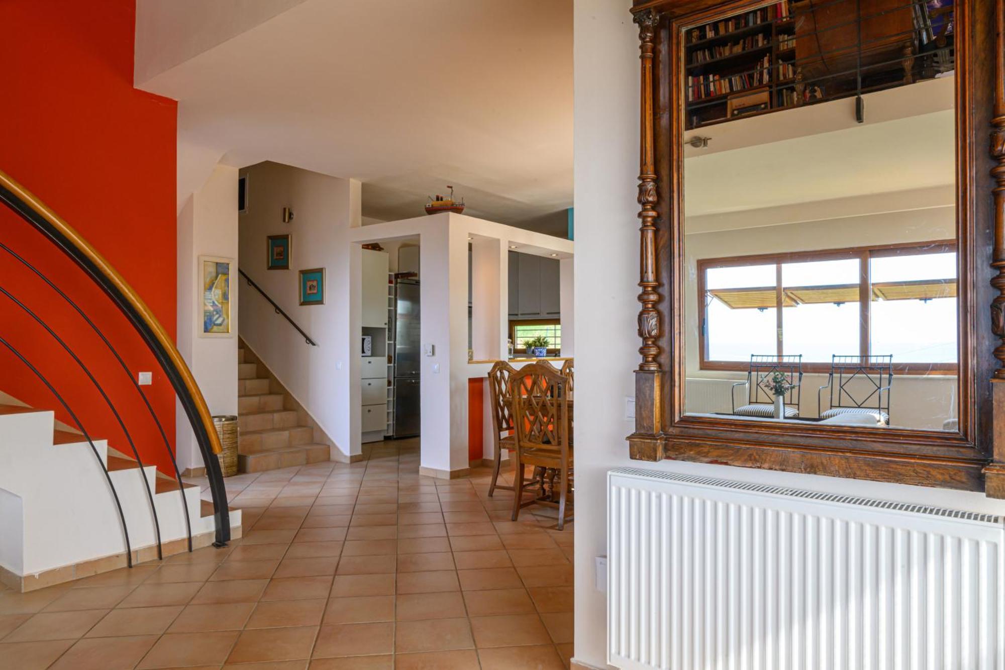 Mani Tower Villa Akrogiali Eksteriør bilde