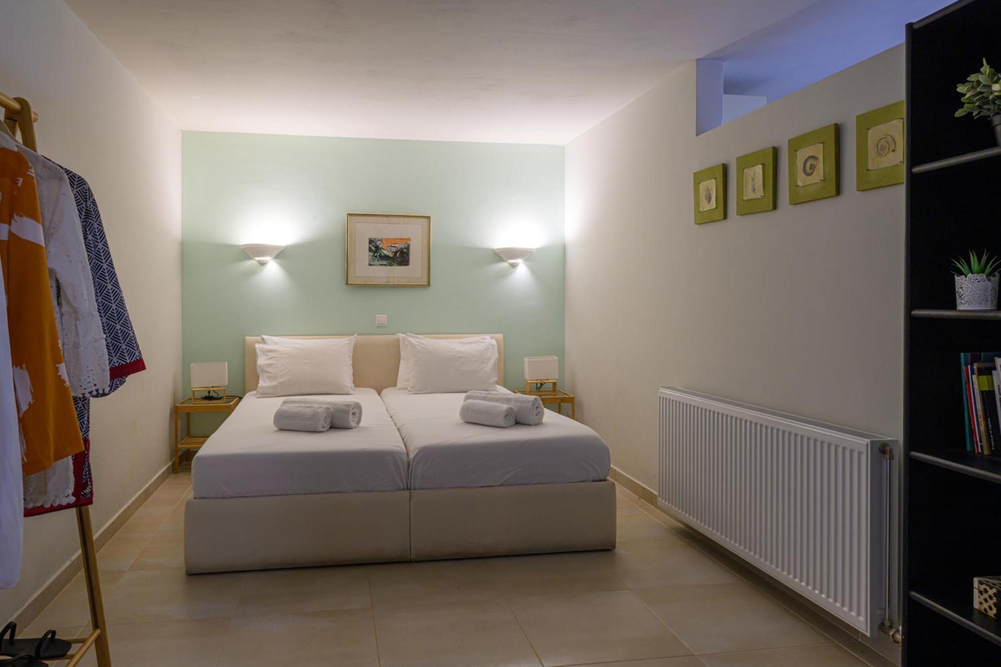 Mani Tower Villa Akrogiali Eksteriør bilde