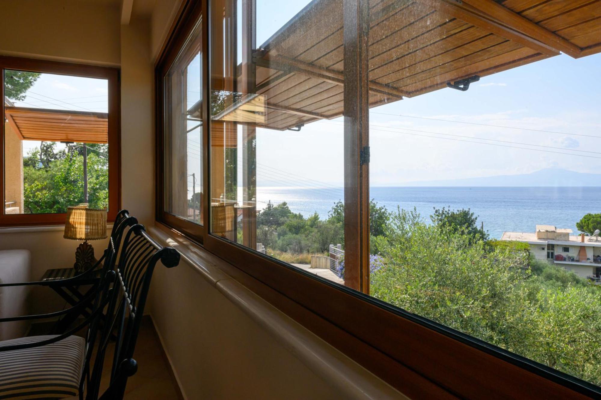 Mani Tower Villa Akrogiali Eksteriør bilde