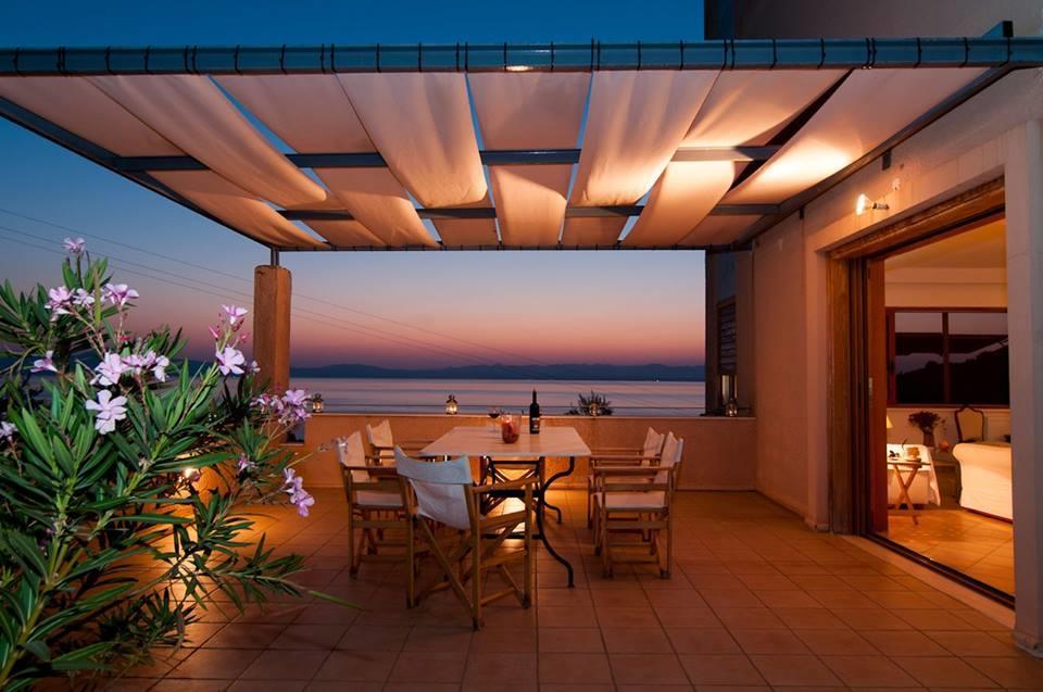 Mani Tower Villa Akrogiali Eksteriør bilde